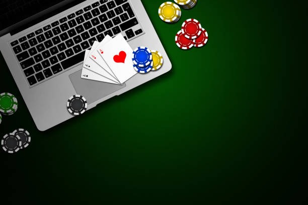 Live dealer managing Andar Bahar round at kalender togel Macau Pools studio